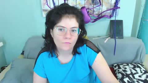 Snapshot of everly_rays chatting on December 27, 2024, 6:42 pm Everly online show from December 27, 2024, 6:42 pm