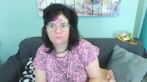 Snapshot of everly_rays chatting on January 11, 2025, 11:02 am Everly online show from January 11, 2025, 11:02 am