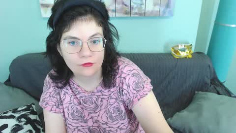 Snapshot of everly_rays chatting on January 28, 2025, 11:06 am Everly online show from January 28, 2025, 11:06 am