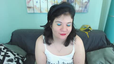 Snapshot of everly_rays chatting on February 5, 2025, 4:14 pm Everly online show from February 5, 2025, 4:14 pm