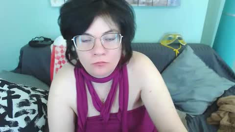 Snapshot of everly_rays chatting on February 10, 2025, 1:55 pm Everly online show from February 10, 2025, 1:55 pm