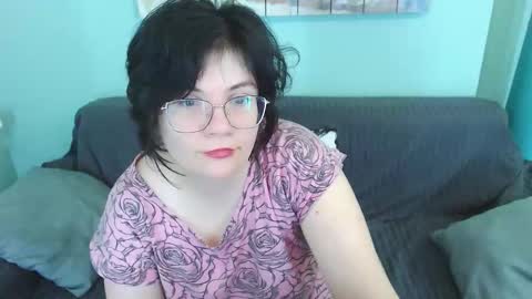 Snapshot of everly_rays chatting on February 20, 2025, 1:40 pm Everly online show from February 20, 2025, 1:40 pm