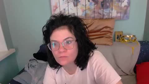 Snapshot of everly_rays chatting on October 27, 2025, 11:47 am Everly online show from October 27, 2025, 11:47 am