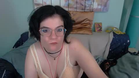 Snapshot of everly_rays chatting on November 12, 2025, 3:29 am Everly online show from November 12, 2025, 3:29 am