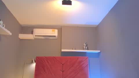 Snapshot of everyh chatting on November 26, 2025, 7:48 pm Sophia online show from November 26, 2025, 7:48 pm