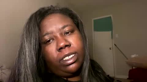 Snapshot of everyhingbigwetandjuicy chatting on February 28, 2025, 7:48 am AlphaWettWett online show from February 28, 2025, 7:48 am