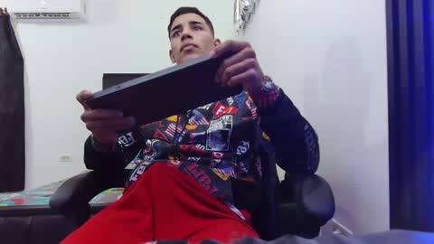 luis online show from January 9, 2025, 3:01 pm