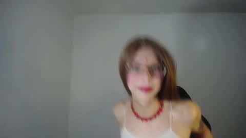 Snapshot of evi_kitty chatting on January 28, 2025, 7:21 pm Evi online show from January 28, 2025, 7:21 pm