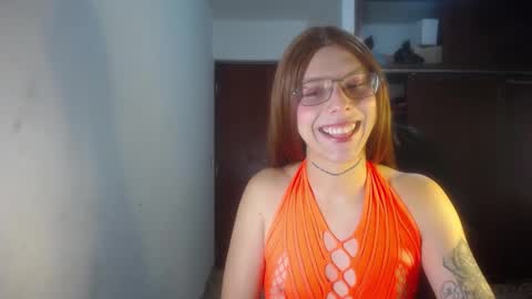 Snapshot of evi_kitty chatting on November 15, 2025, 11:10 pm Evi online show from November 15, 2025, 11:10 pm