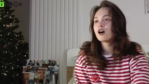 evi_woow online show from January 2, 2025, 6:56 pm