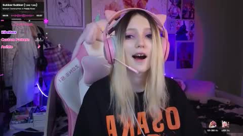 Evie online show from February 4, 2025, 11:38 pm