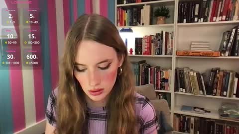 Snapshot of eviecam chatting on November 24, 2025, 4:23 am Evie3 online show from November 24, 2025, 4:23 am