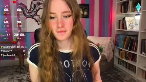 Snapshot of eviecam chatting on April 14, 2026, 7:31 pm Evie3 online show from April 14, 2026, 7:31 pm