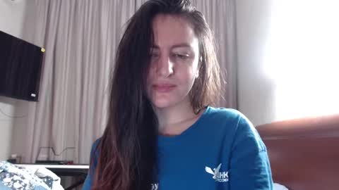 Snapshot of eviesunshine chatting on February 28, 2025, 6:32 am Evie online show from February 28, 2025, 6:32 am