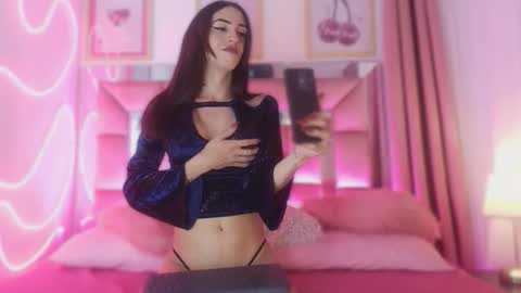 Annie online show from November 15, 2025, 9:32 pm