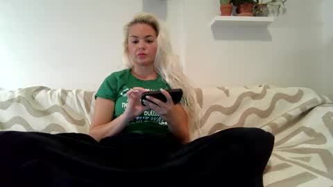 Badblondebunny online show from January 12, 2025, 12:18 am