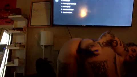 Snapshot of evilstwins chatting on December 20, 2025, 12:56 pm Evil twins online show from December 20, 2025, 12:56 pm