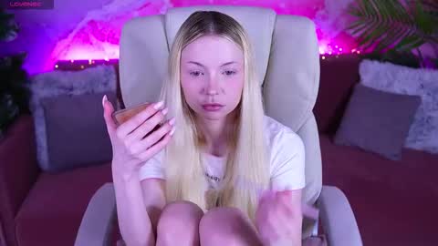 Snapshot of evistarr chatting on February 2, 2026, 7:40 am Eva online show from February 2, 2026, 7:40 am