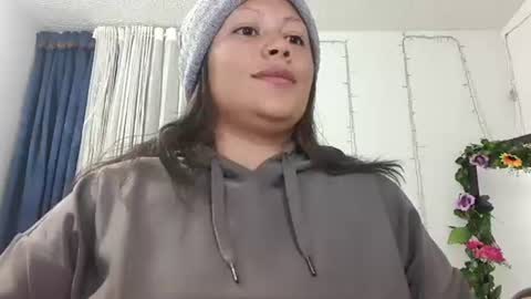 Snapshot of evolethmontenegros chatting on May 13, 2026, 8:44 am Evoleth online show from May 13, 2026, 8:44 am