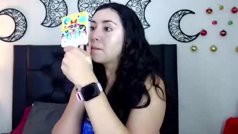 Snapshot of evoletmk chatting on December 5, 2025, 11:19 am Evolet online show from December 5, 2025, 11:19 am