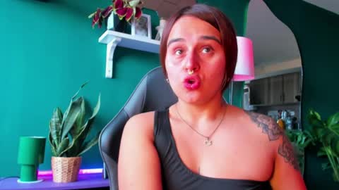 EVY online show from April 20, 2026, 5:48 pm