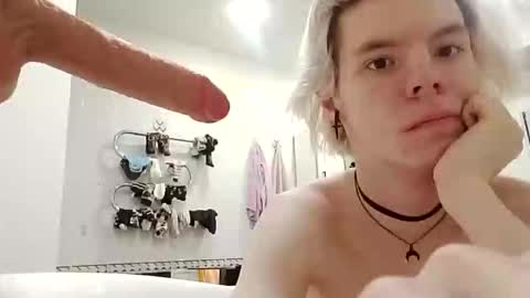 Essa online show from April 3, 2026, 7:17 am