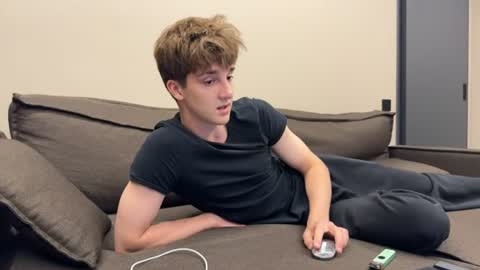 Snapshot of exclusiveflexboy chatting on June 18, 2026, 9:41 pm exclusiveflexboy online show from June 18, 2026, 9:41 pm
