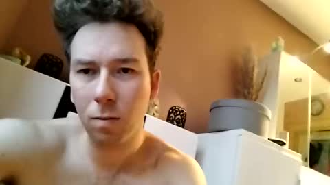 Snapshot of excuteboy chatting on February 19, 2026, 4:47 pm Excuteboy online show from February 19, 2026, 4:47 pm