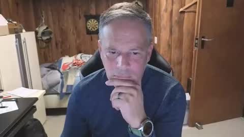 exibe1219 online show from October 19, 2025, 10:27 am