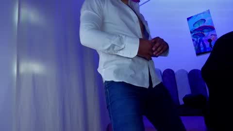 exotic_mann online show from April 23, 2026, 1:02 pm