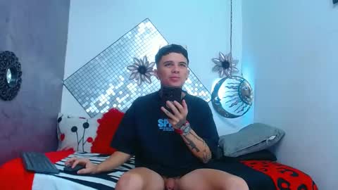 exotichot_couple online show from March 8, 2025, 1:17 am