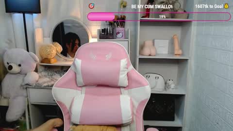 exotictssavie online show from March 10, 2025, 12:18 am