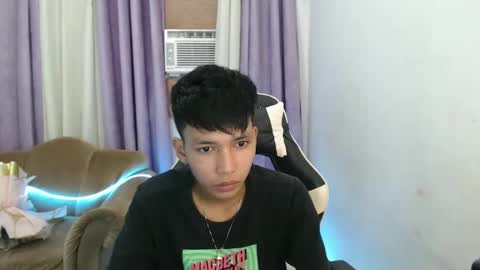 jiann online show from December 5, 2024, 2:42 am