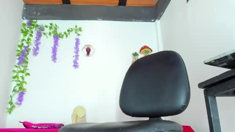 SARA online show from April 5, 2026, 7:44 pm