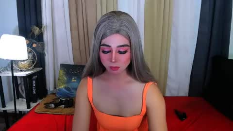 Snapshot of expensive_elise chatting on April 21, 2026, 5:28 pm expensive_elise online show from April 21, 2026, 5:28 pm