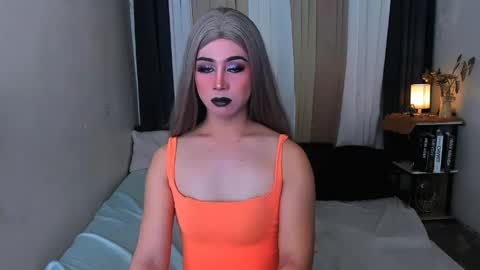 Snapshot of expensive_elise chatting on May 4, 2026, 2:46 pm expensive_elise online show from May 4, 2026, 2:46 pm