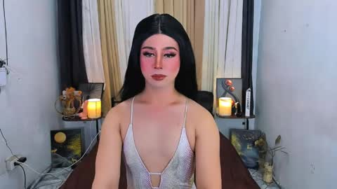 Snapshot of expensive_elise chatting on May 24, 2026, 4:23 pm expensive_elise online show from May 24, 2026, 4:23 pm