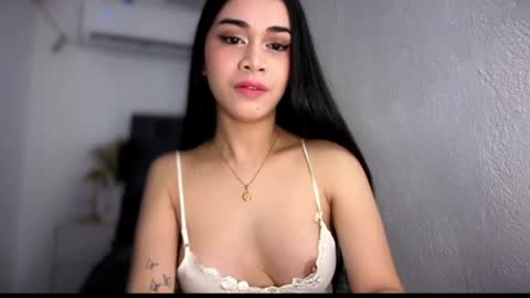 Snapshot of expensivets_chloe chatting on July 3, 2026, 10:10 am chloee online show from July 3, 2026, 10:10 am