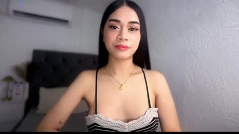Snapshot of expensivets_chloe chatting on July 21, 2026, 1:41 am chloee online show from July 21, 2026, 1:41 am