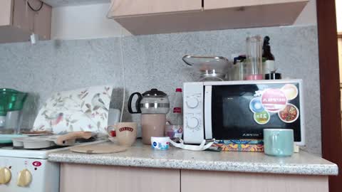 Crystal online show from December 2, 2024, 8:00 pm