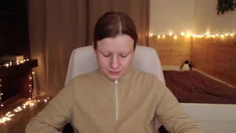 Crystal online show from March 11, 2025, 6:41 pm