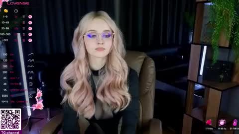 exxxcore_ online show from November 6, 2025, 6:53 pm