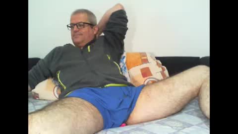 Snapshot of eyes12 chatting on April 18, 2026, 5:44 am GEORGE online show from April 18, 2026, 5:44 am