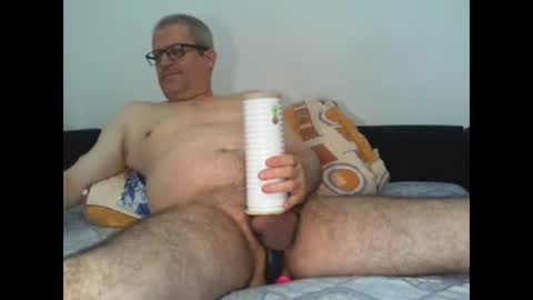 Snapshot of eyes12 chatting on April 19, 2026, 4:23 am GEORGE online show from April 19, 2026, 4:23 am