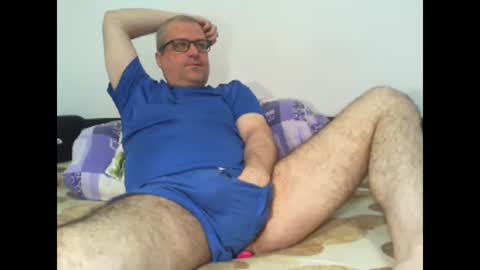 Snapshot of eyes12 chatting on April 28, 2026, 5:34 am GEORGE online show from April 28, 2026, 5:34 am