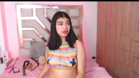 Snapshot of eylin_sofia chatting on January 18, 2025, 10:28 am eylin_sofia online show from January 18, 2025, 10:28 am