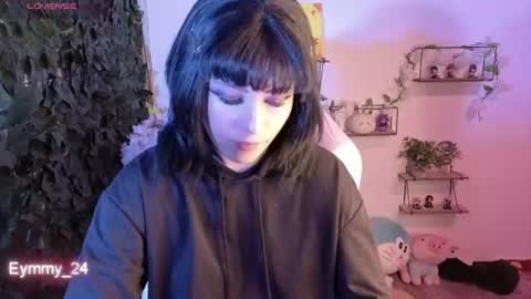 eymmy_24 online show from July 24, 2026, 1:47 am