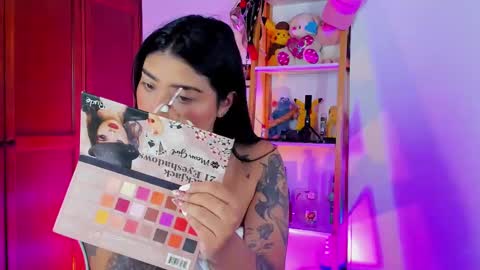 Snapshot of eymy_hadid_ chatting on September 17, 2025, 1:35 pm Emily online show from September 17, 2025, 1:35 pm