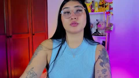 Emily online show from December 21, 2025, 9:00 pm