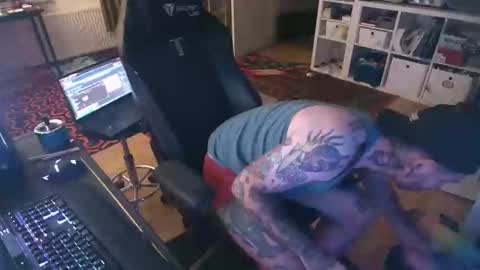 Snapshot of eytab chatting on September 8, 2025, 9:03 pm Eytab online show from September 8, 2025, 9:03 pm